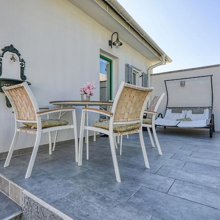 The Doors Boutique Apartments Мошонмадьяровар Экстерьер фото
