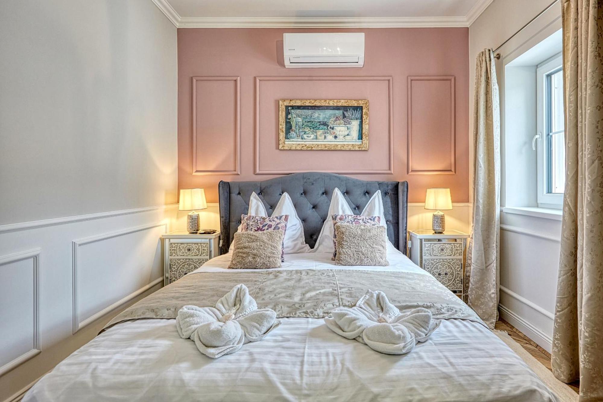 The Doors Boutique Apartments Мошонмадьяровар Экстерьер фото